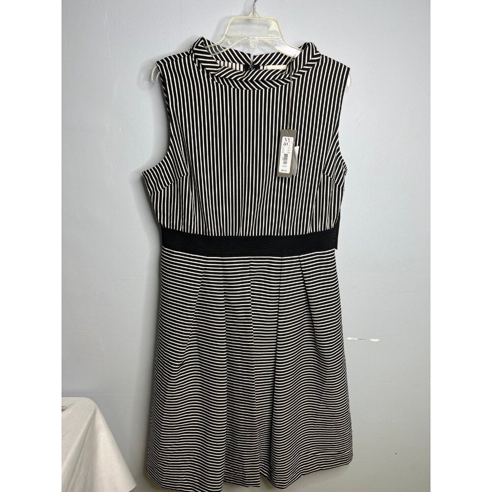 BNWT Eva Mendes NY & Co Dress - Size XL